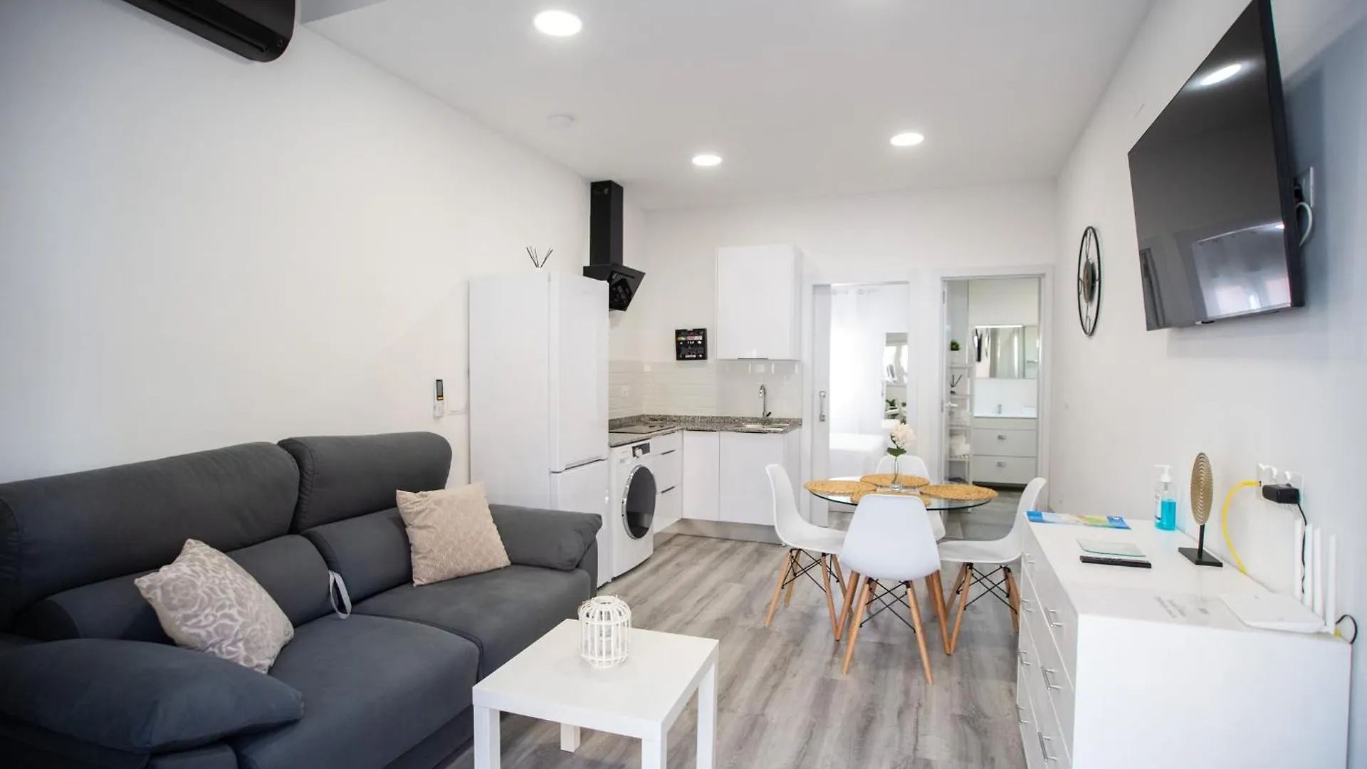 Apartamentos Linersol Malaga 0*,